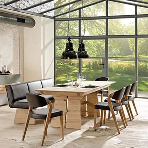 Esszimmer in der JOBST WOHNWELT in Traunreut