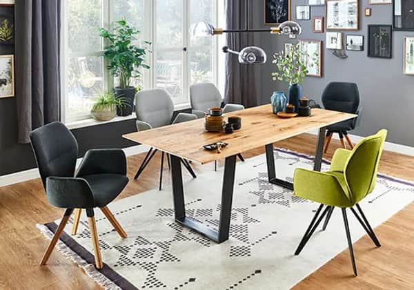 Esszimmer in der JOBST WOHNWELT in Traunreut