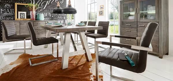 Esszimmer in der JOBST WOHNWELT in Traunreut
